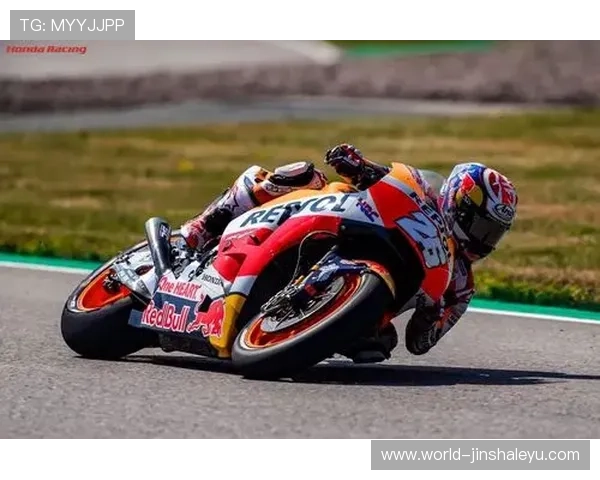 马尔克斯强势回归MotoGP赛场引发车迷热烈讨论