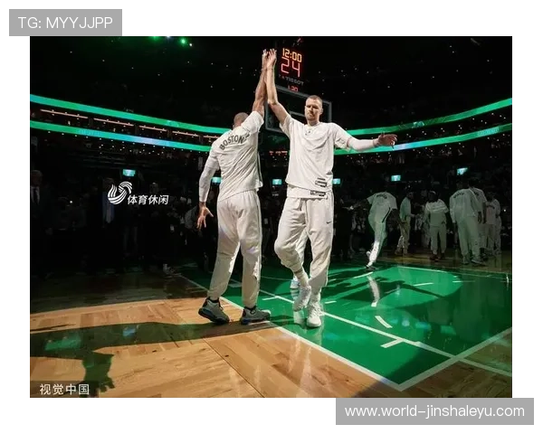 NBA赛场激烈对决精彩瞬间回顾球星表现全解析